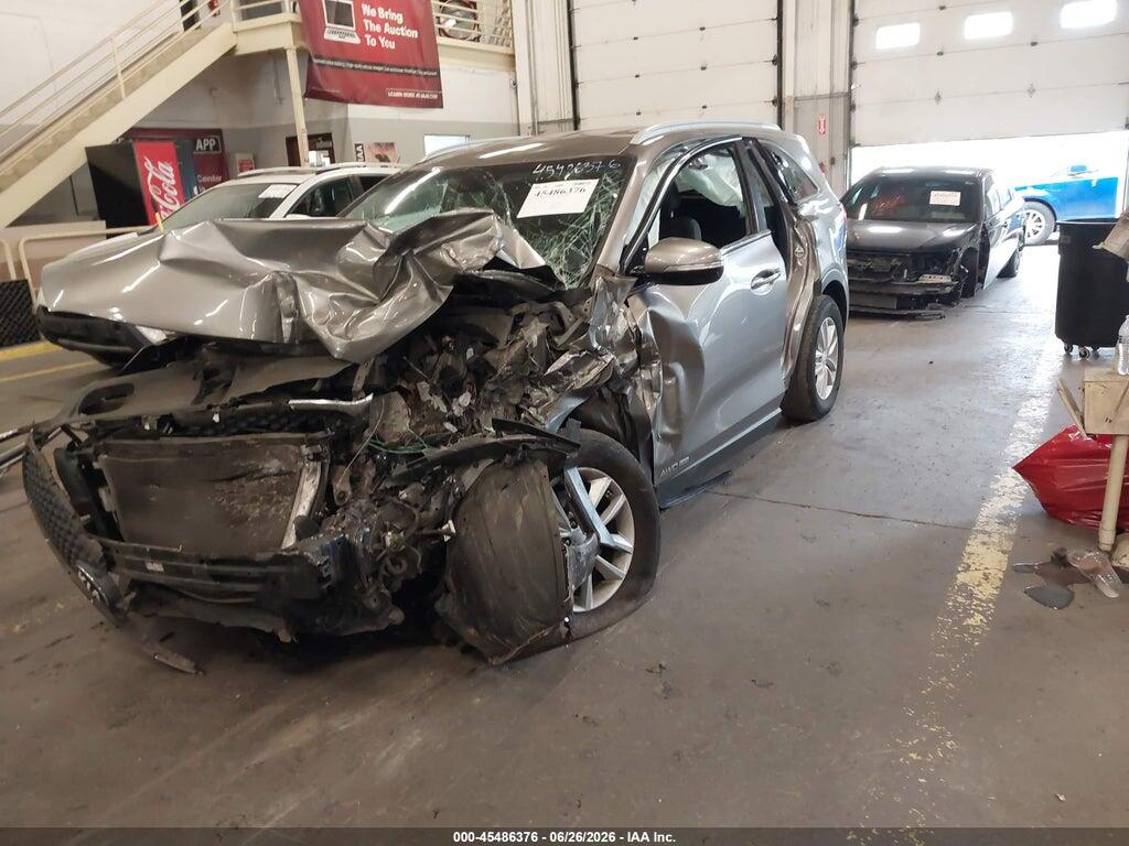 5XYPGDA59GG072556 2016 KIA SORENTO photo no. 2