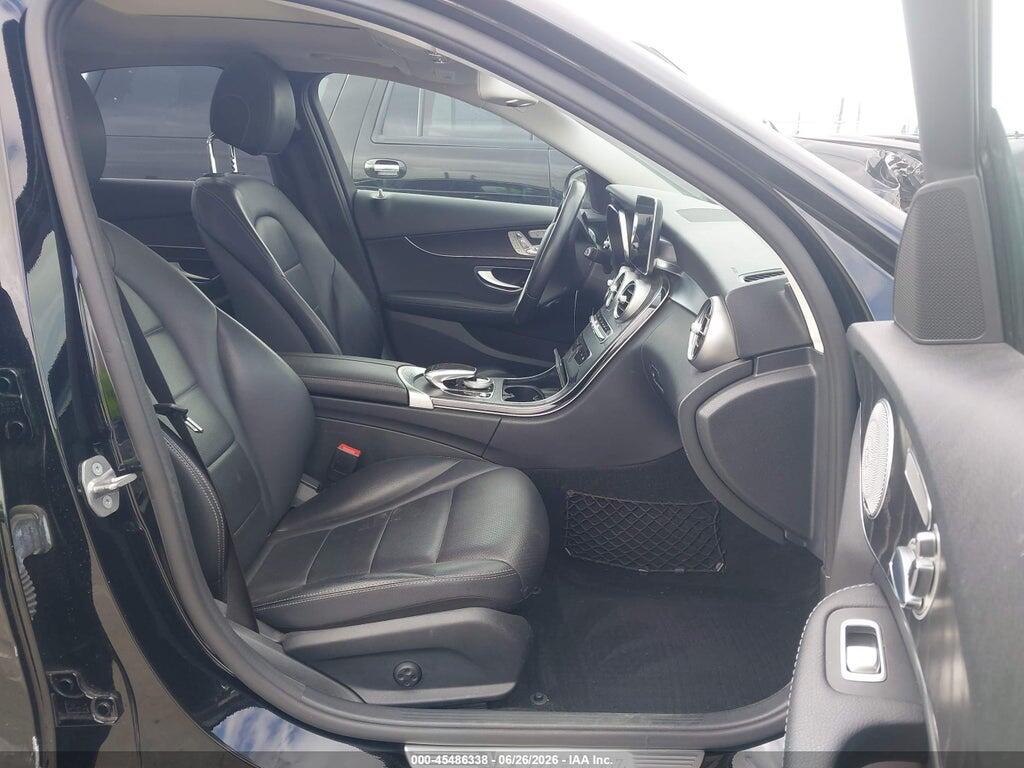 55SWF4JB7HU230114 2017 MERCEDES-BENZ C 300 photo no. 5