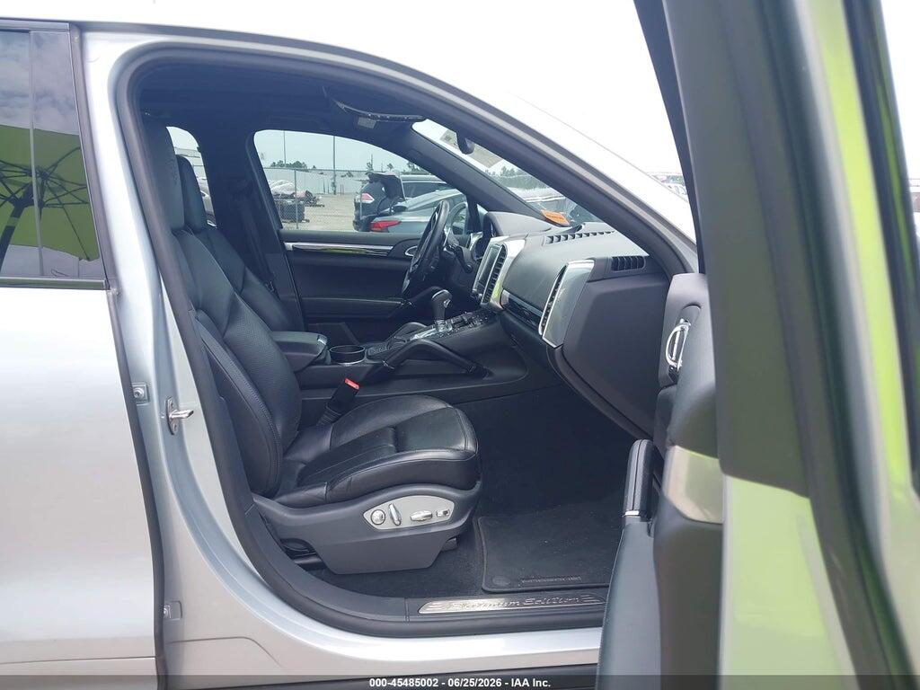 WP1AA2A24JKA01069 2018 PORSCHE CAYENNE photo no. 5