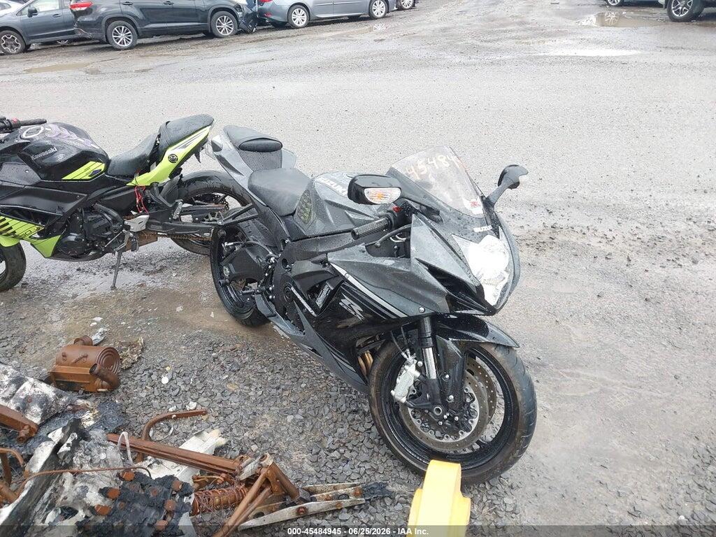 JS1GN7FA7S7100643 2025 SUZUKI GSX-R600 photo no. 1