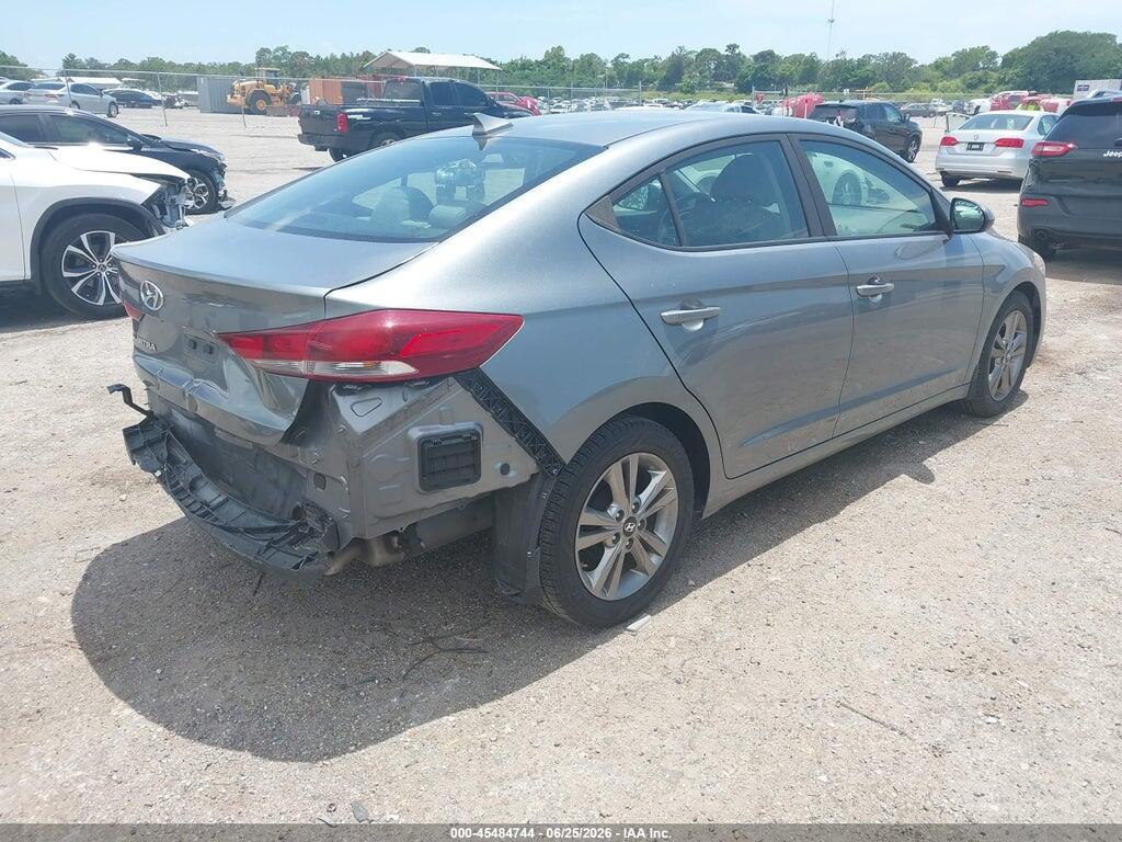 KMHD84LF2HU422577 2017 HYUNDAI ELANTRA photo no. 4