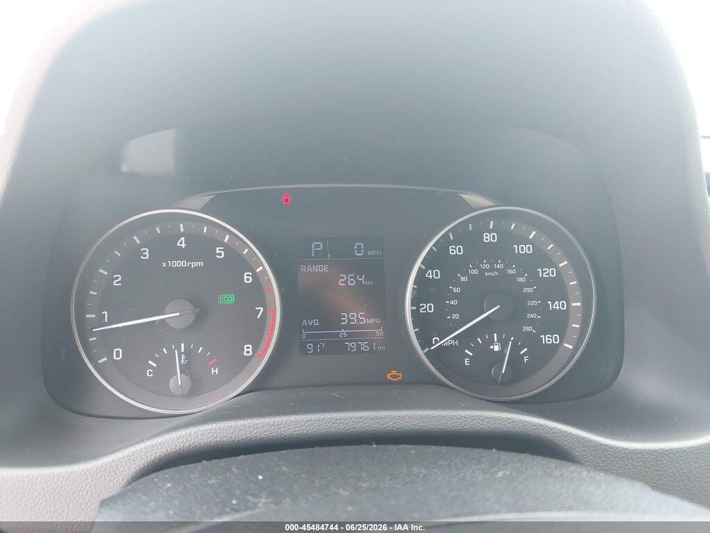 KMHD84LF2HU422577 2017 HYUNDAI ELANTRA photo no. 7