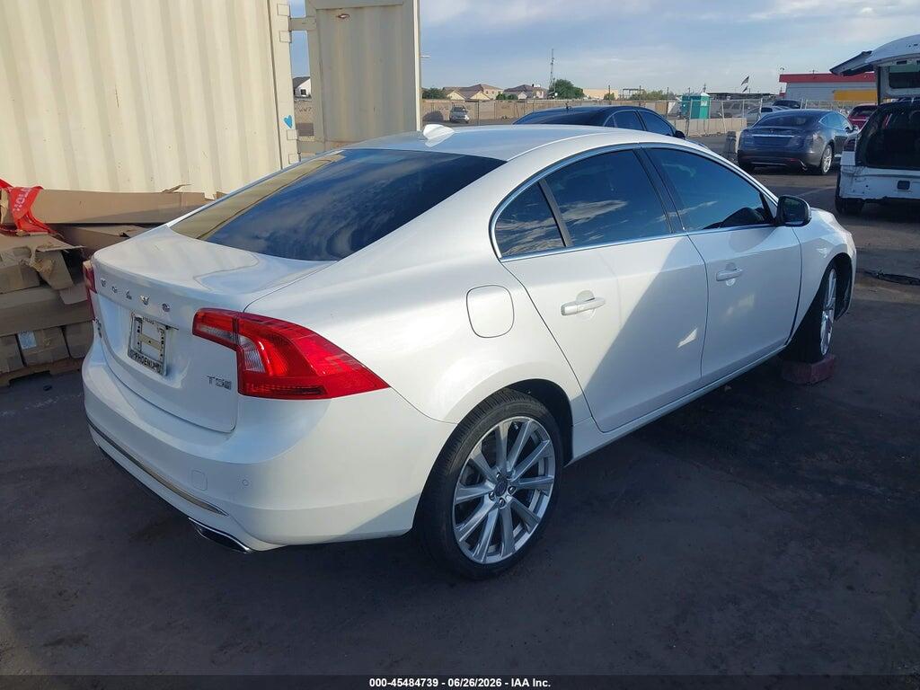 LYV402HK3HB155921 2017 VOLVO S60 INSCRIPTION photo no. 4