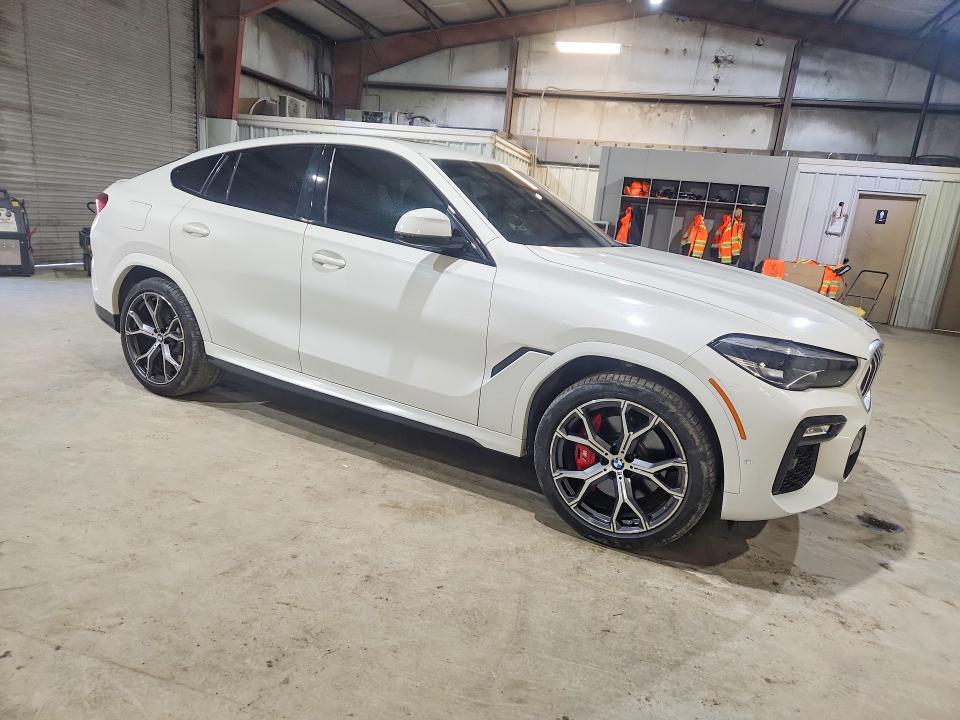 2021 BMW X6 XDRIVE40I — Фото 4 из 13