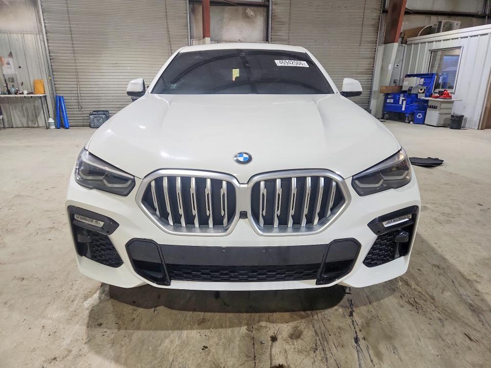 2021 BMW X6 XDRIVE40I — Фото 5 из 13