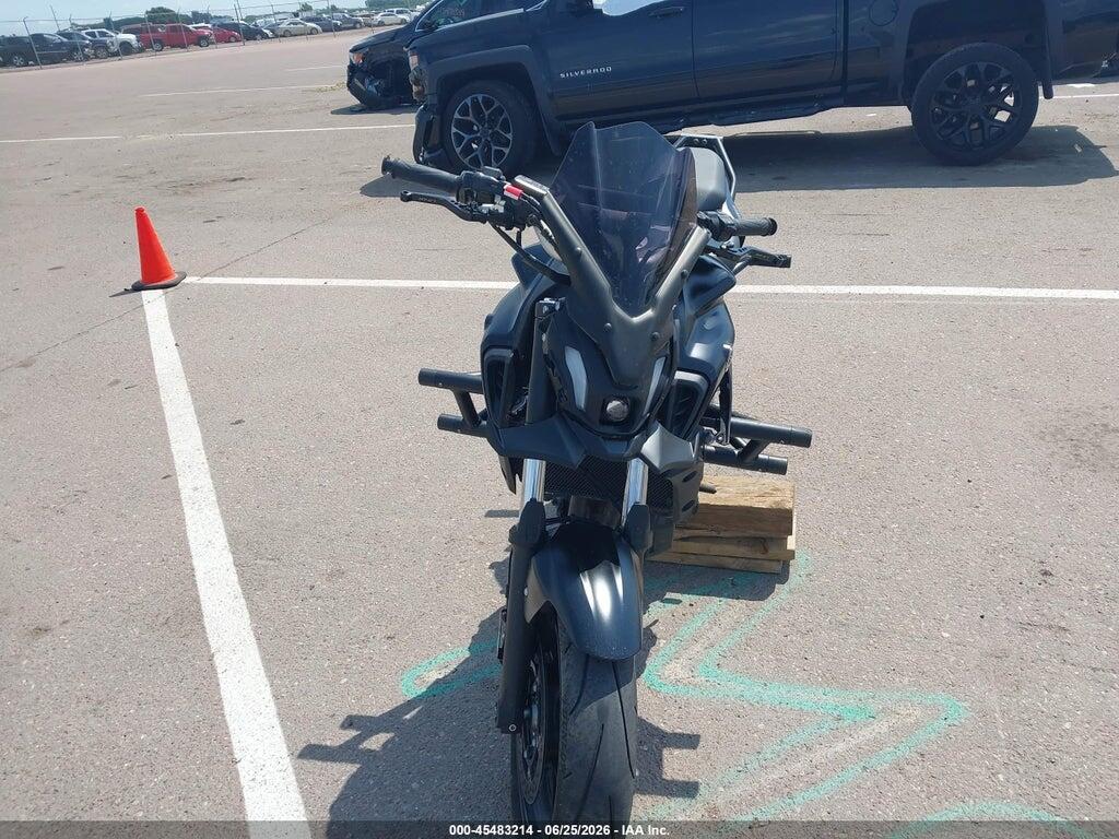 JYARM32E8RA011370 2024 YAMAHA MT07 photo no. 5