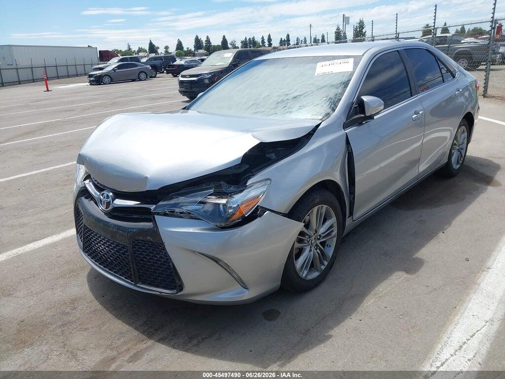 4T1BF1FK3GU117978 2016 TOYOTA CAMRY photo no. 2