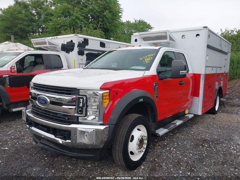 1FD0X5HT9HED73068 2017 FORD F-550 CHASSIS photo no. 2