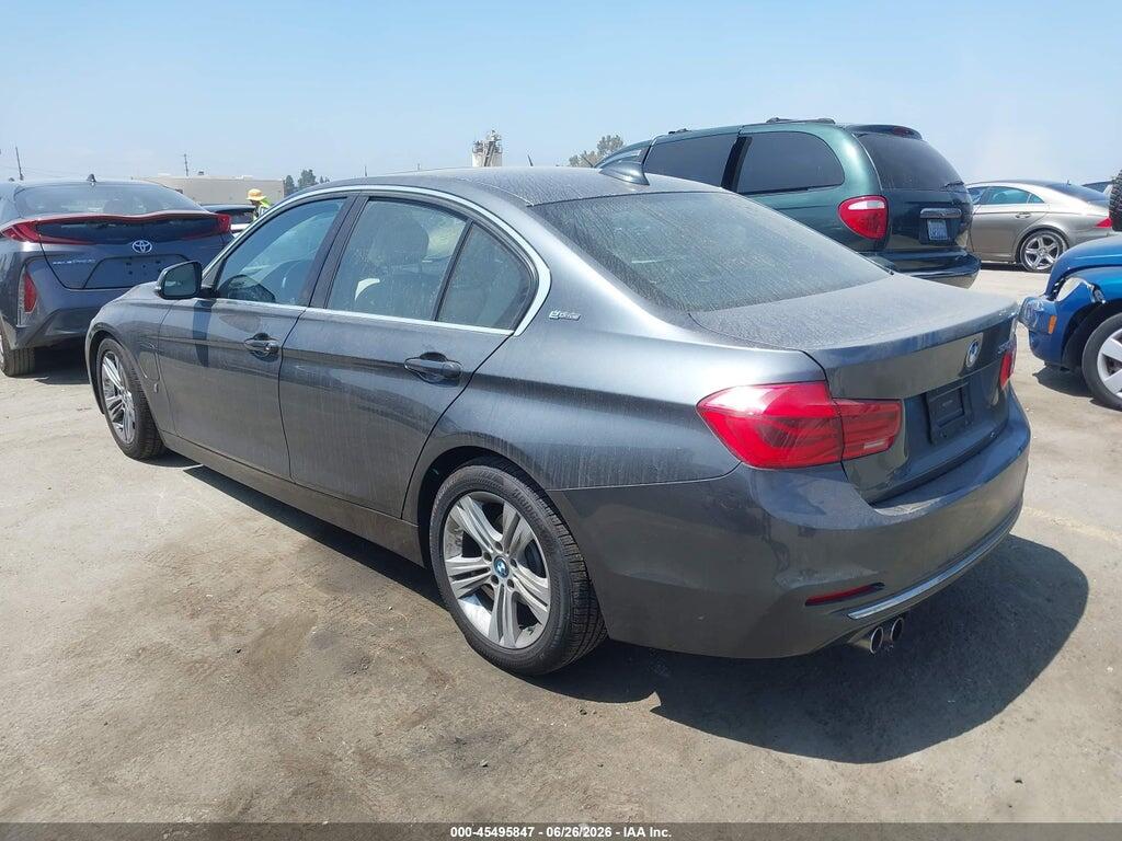 WBA8E1C5XJA755974 2018 BMW 330E photo no. 3