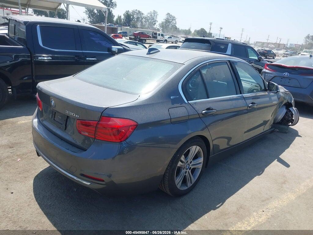 WBA8E1C5XJA755974 2018 BMW 330E photo no. 4