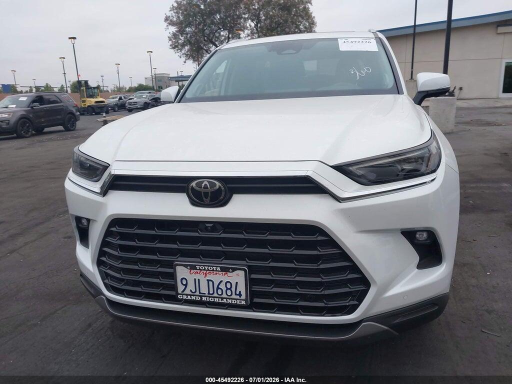 5TDACAB56RS004641 2024 TOYOTA GRAND HIGHLANDER photo no. 12