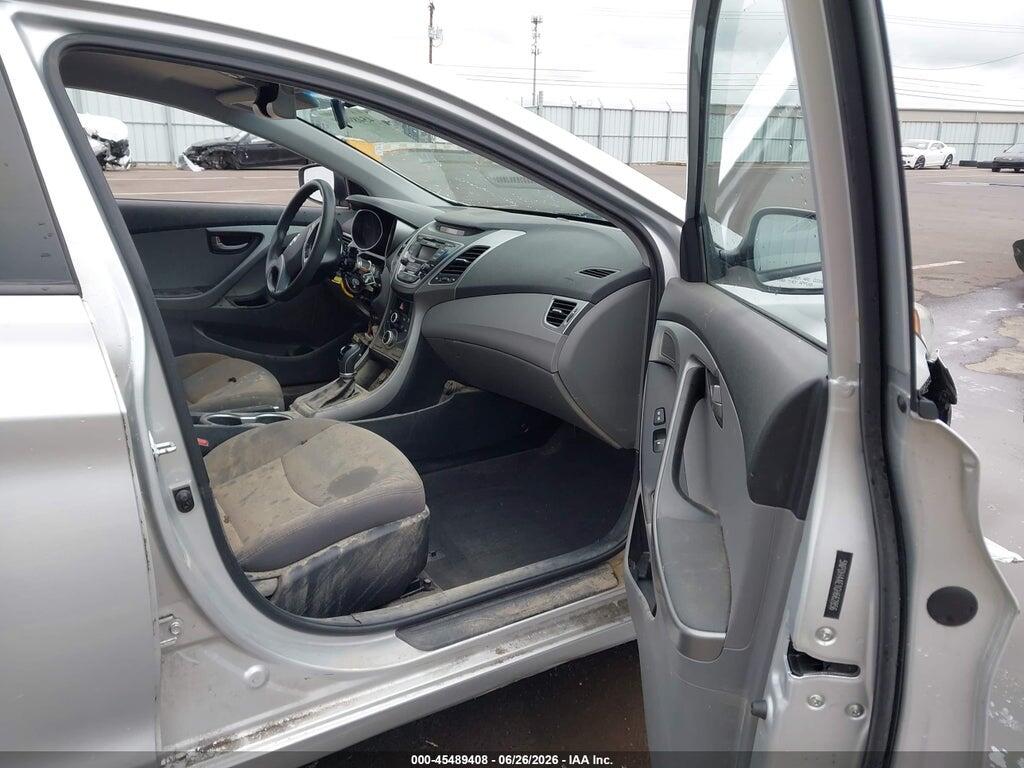 5NPDH4AE1GH662856 2016 HYUNDAI ELANTRA photo no. 5