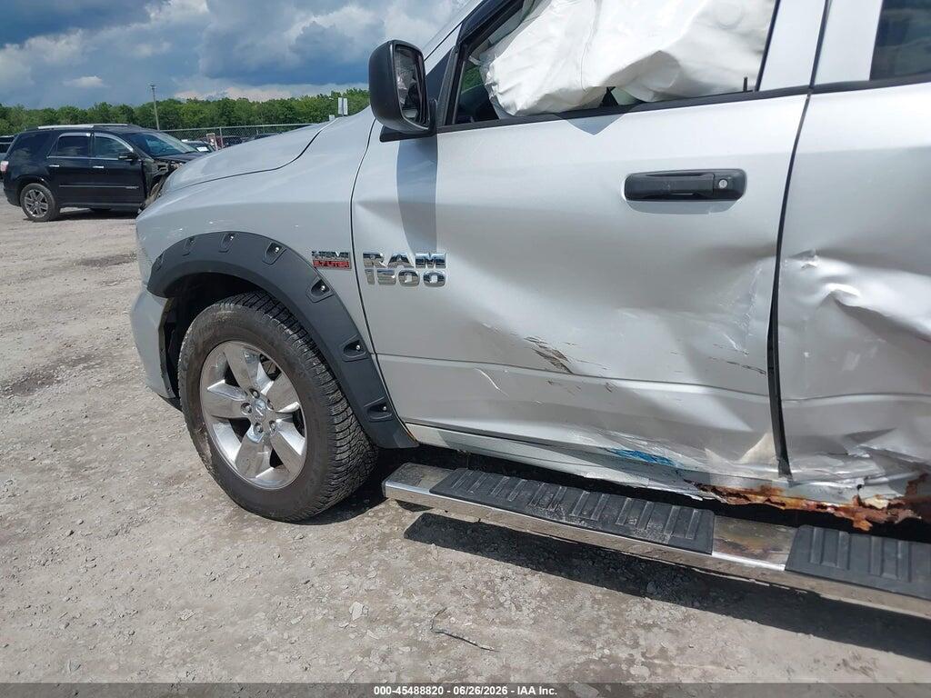 1C6RR7FT4JS302198 2018 RAM 1500 photo no. 6