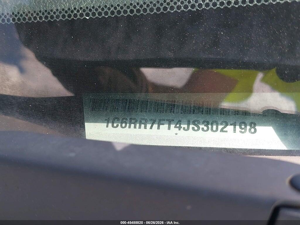 1C6RR7FT4JS302198 2018 RAM 1500 photo no. 9