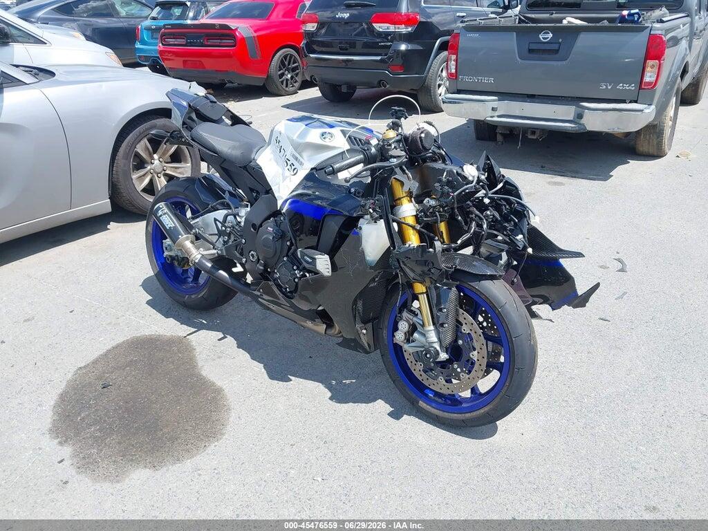 JYARN67E3NA000536 2022 YAMAHA YZFR1M photo no. 1