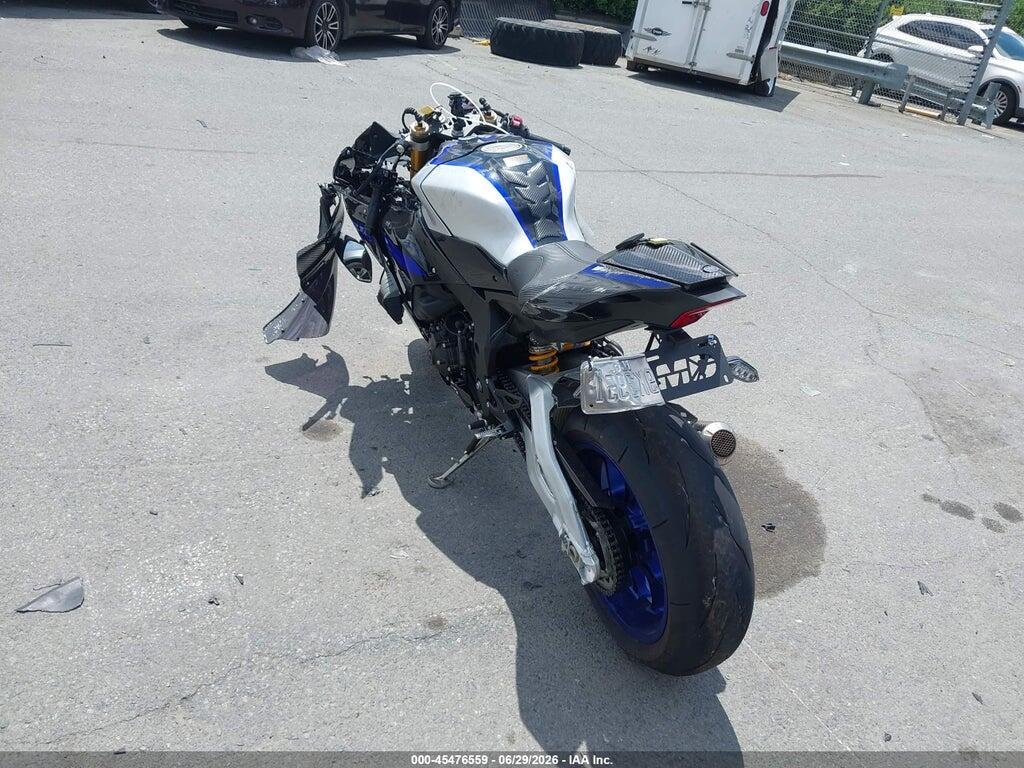 JYARN67E3NA000536 2022 YAMAHA YZFR1M photo no. 6