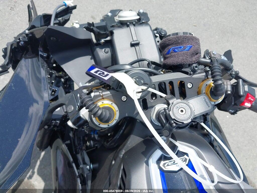 JYARN67E3NA000536 2022 YAMAHA YZFR1M photo no. 7