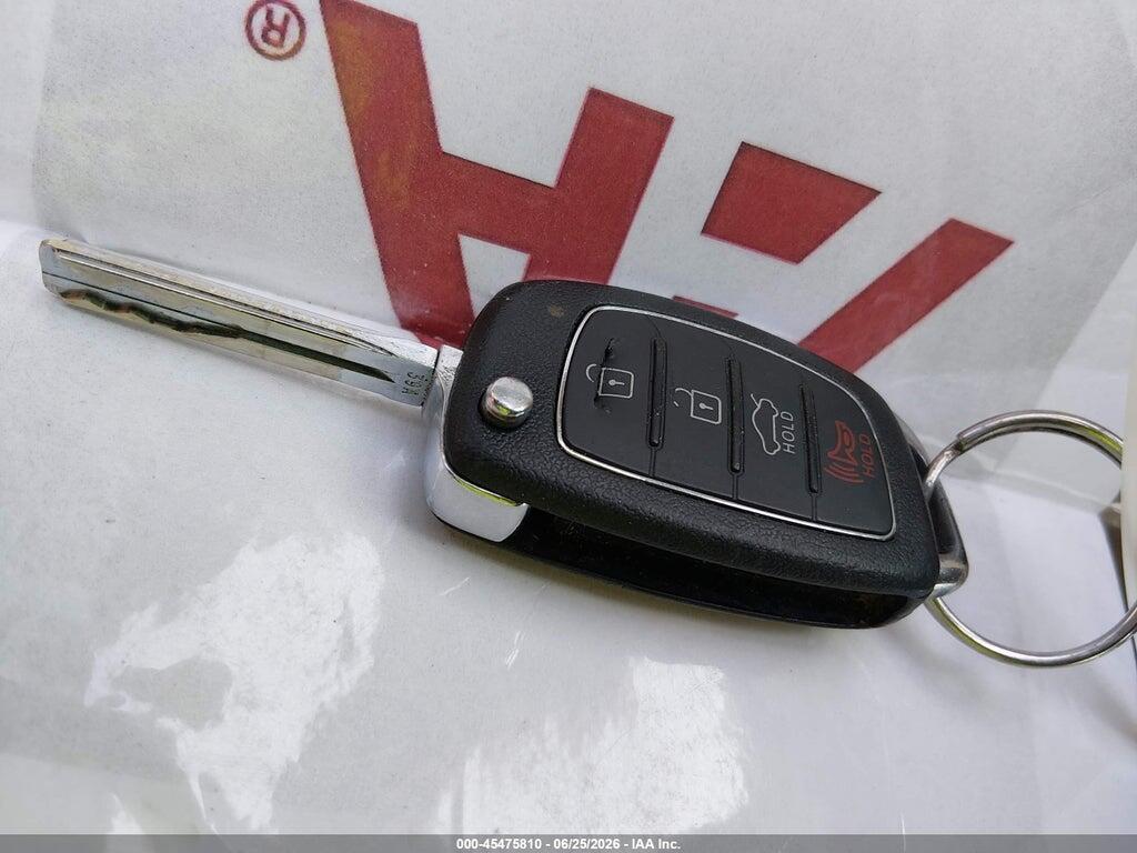 5NPE24AF8HH519595 2017 HYUNDAI SONATA photo no. 11