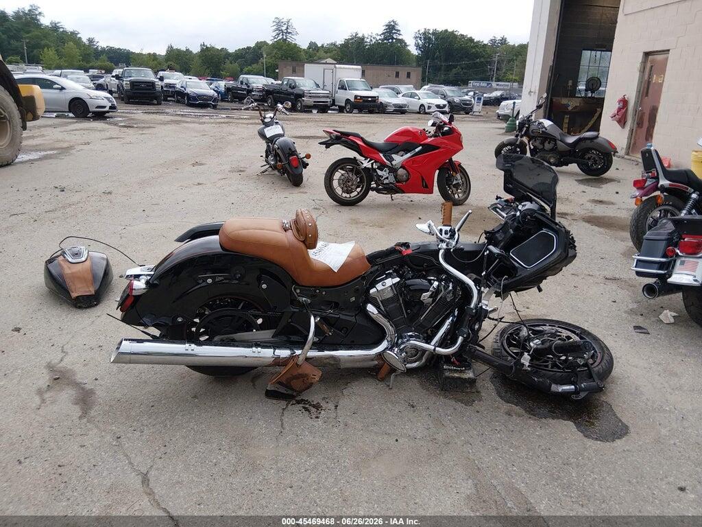 56KLCARR4P3416390 2023 INDIAN MOTORCYCLE CO. CHALLENGER photo no. 12