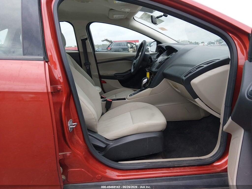 1FADP3F25JL316670 2018 FORD FOCUS photo no. 5
