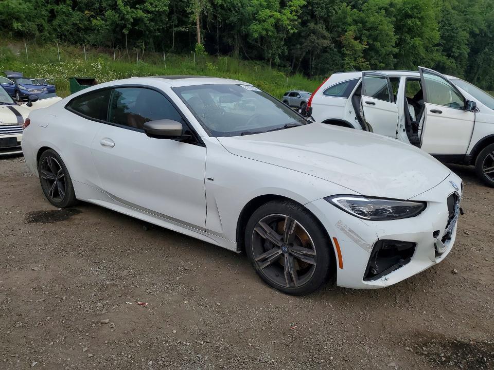 2021 BMW M440XI — Фото 4 из 12