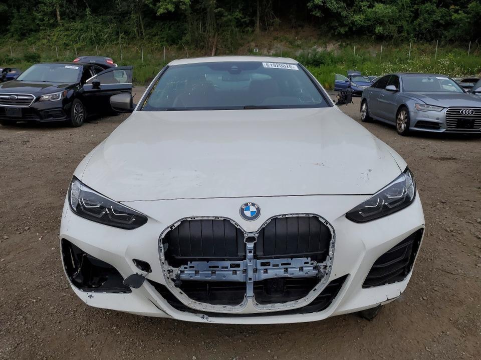 2021 BMW M440XI — Фото 5 из 12