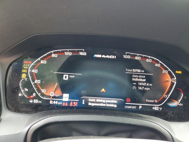 2021 BMW M440XI — Фото 9 из 12