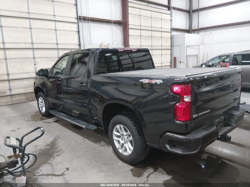 2GCUDEED2P1112005 2023 CHEVROLET SILVERADO 1500 photo no. 3
