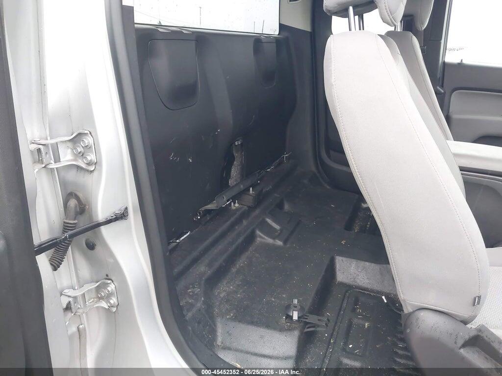 1GCHSBEA8K1227296 2019 CHEVROLET COLORADO photo no. 8