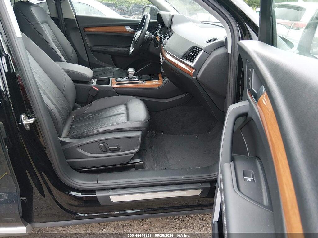 WA1BAAFY1M2015300 2021 AUDI Q5 photo no. 5