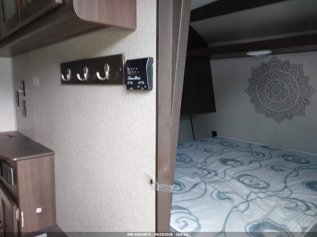 4YDT28221K3103530 2018 KEYSTONE RV TRAVEL  TRAILER photo no. 7