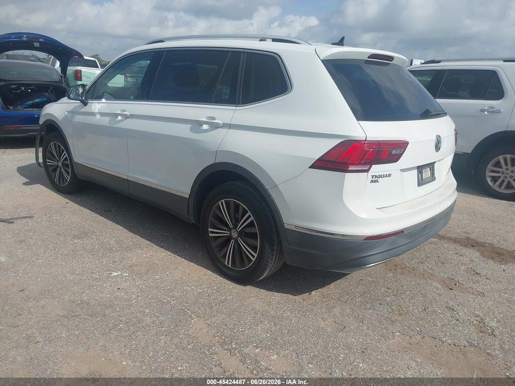 3VV3B7AX4JM015581 2018 VOLKSWAGEN TIGUAN photo no. 3