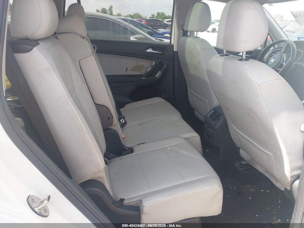 3VV3B7AX4JM015581 2018 VOLKSWAGEN TIGUAN photo no. 8