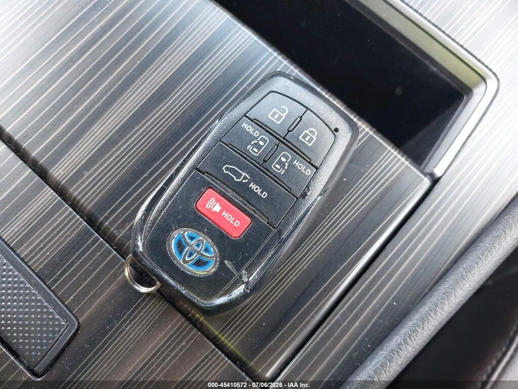 5TDERKEC3PS178034 2023 TOYOTA SIENNA photo no. 11