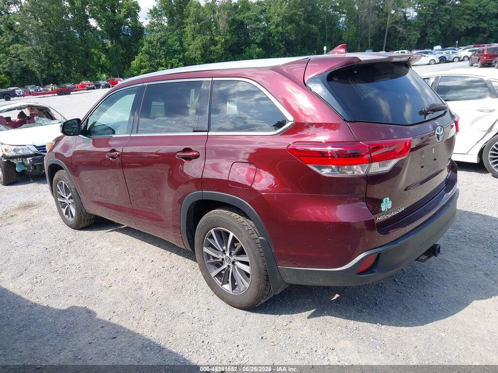 5TDJZRFH4JS882610 2018 TOYOTA HIGHLANDER photo no. 3