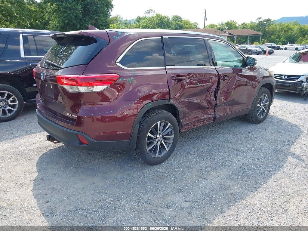 5TDJZRFH4JS882610 2018 TOYOTA HIGHLANDER photo no. 4