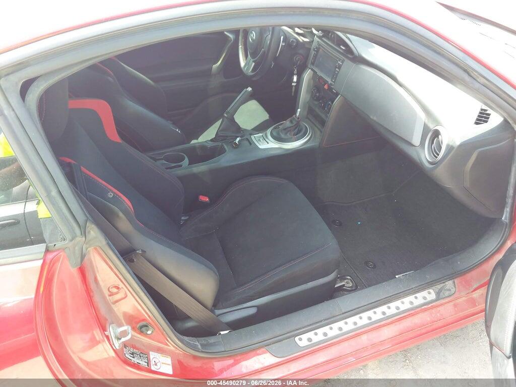 JF1ZNAA11F8712491 2015 SCION FR-S photo no. 5