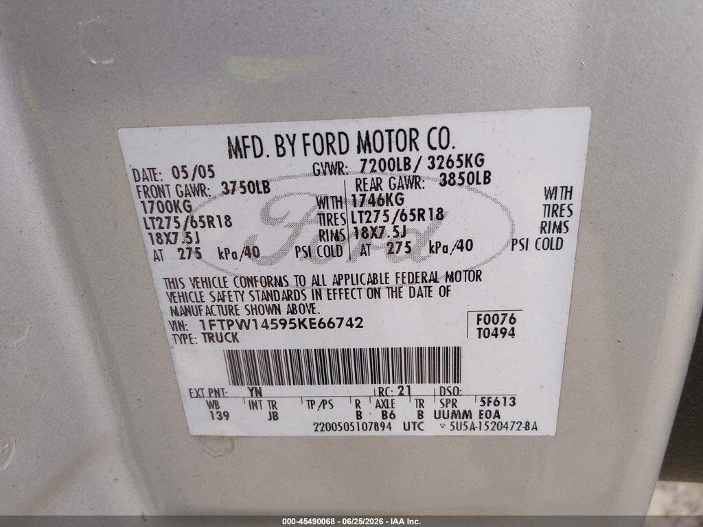 1FTPW14595KE66742 2005 FORD F-150 photo no. 9