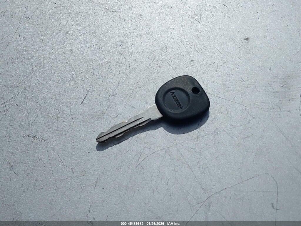 1G1ND52F54M653729 2004 CHEVROLET CLASSIC photo no. 11