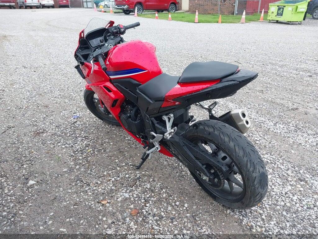 MLHPC7054S5100096 2025 HONDA CBR500 photo no. 3