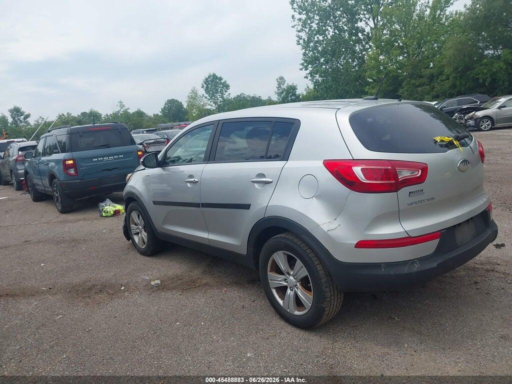 KNDPBCA29D7426180 2013 KIA SPORTAGE photo no. 3