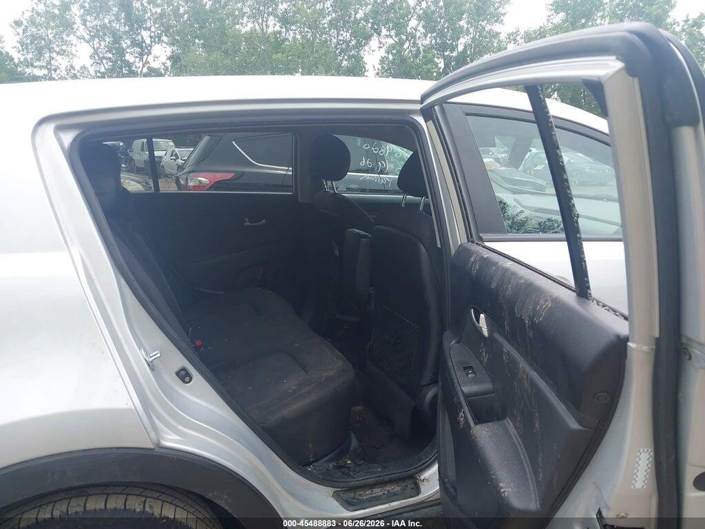 KNDPBCA29D7426180 2013 KIA SPORTAGE photo no. 8