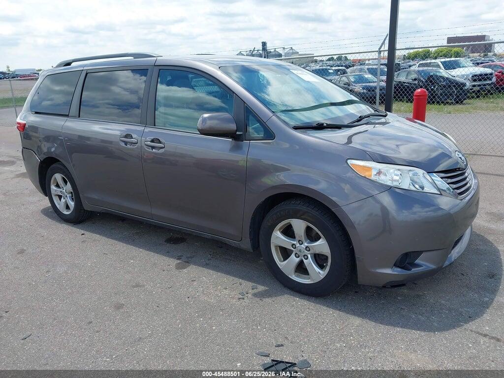 5TDKK3DC0FS581403 2015 TOYOTA SIENNA photo no. 1