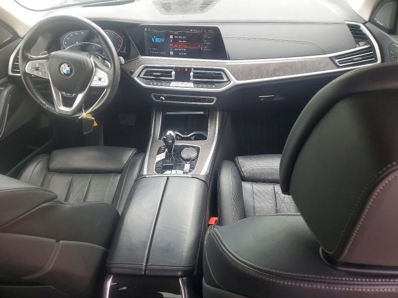 2021 BMW X7 XDRIVE40I — Фото 8 из 12
