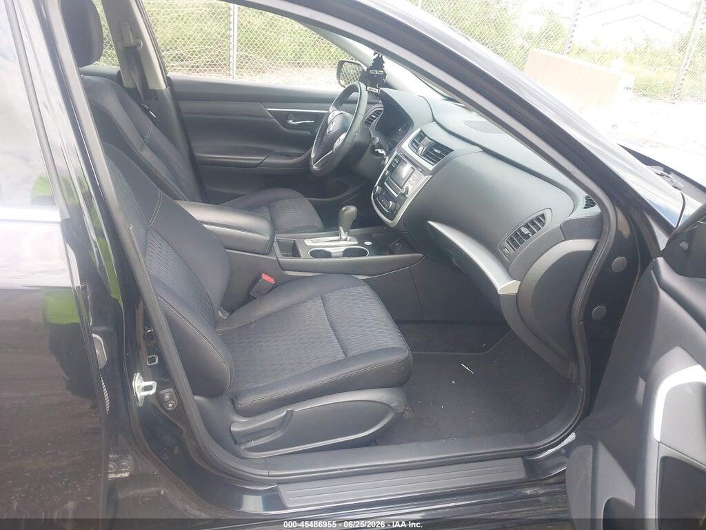 1N4AL3AP2HC247738 2017 NISSAN ALTIMA photo no. 5
