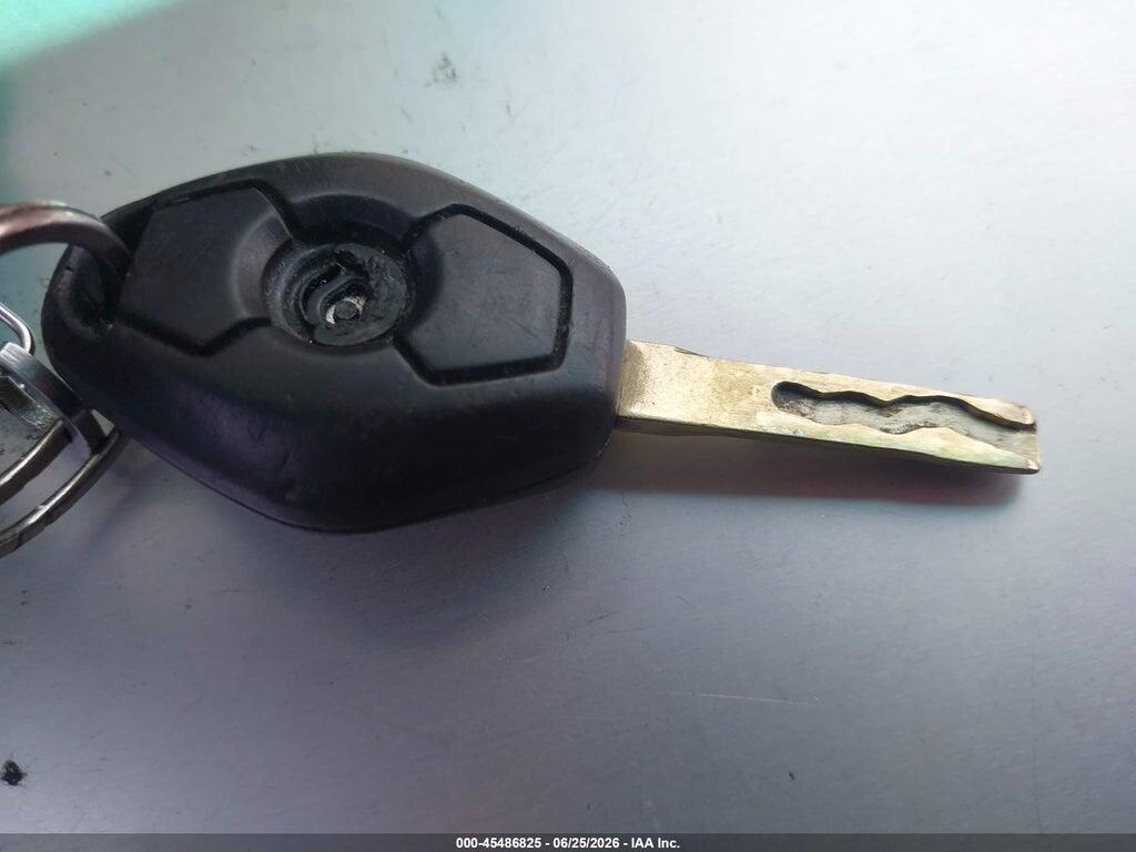 WBAEV33492KL75641 2002 BMW 3 SERIES photo no. 11