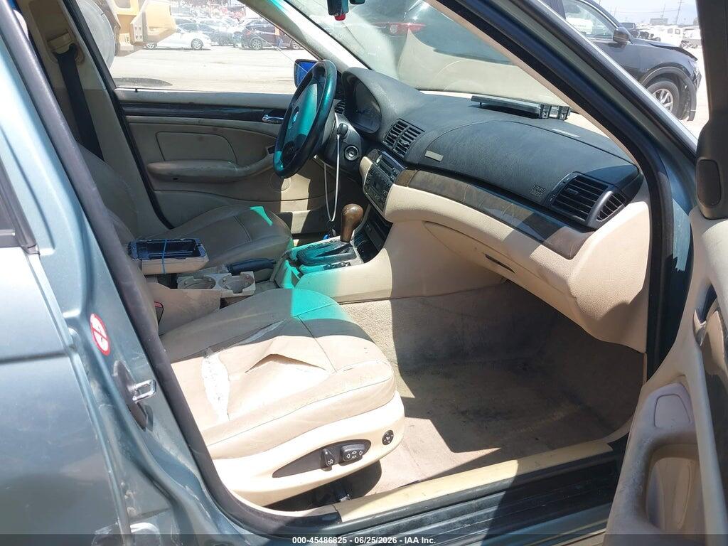 WBAEV33492KL75641 2002 BMW 3 SERIES photo no. 5