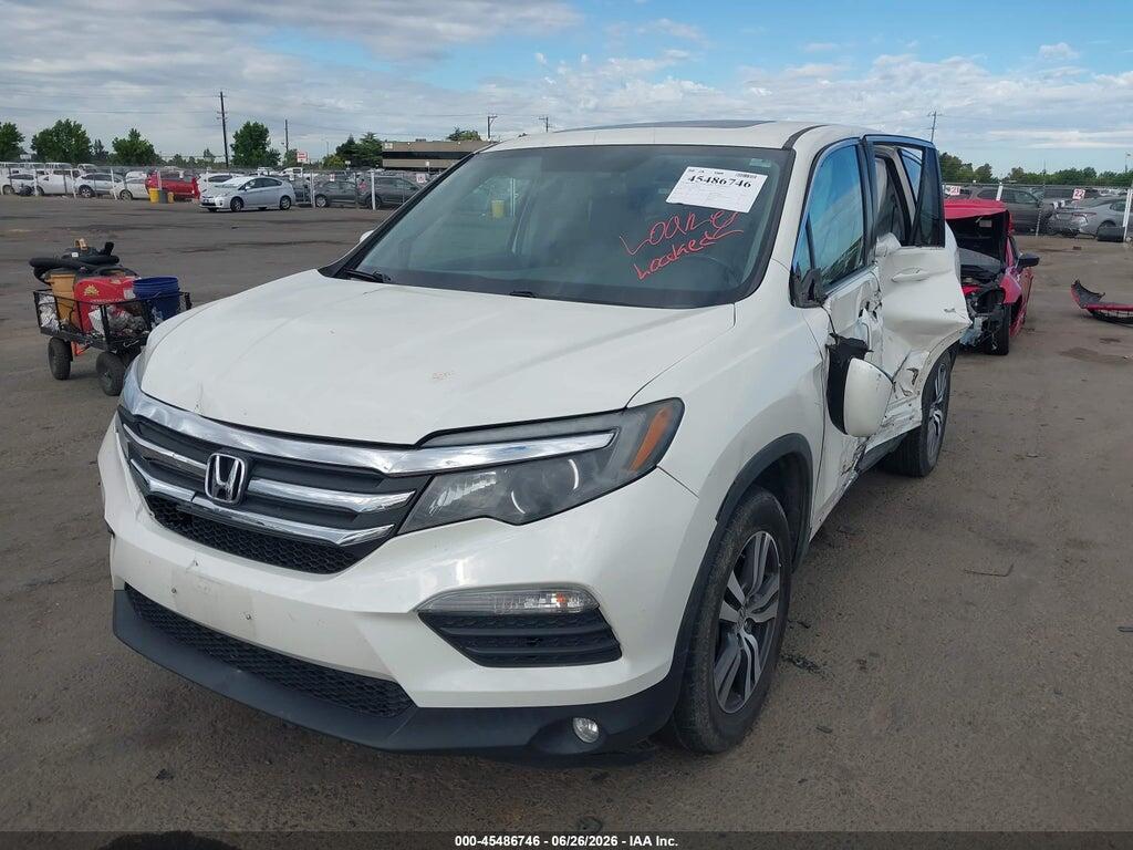 5FNYF6H52JB054925 2018 HONDA PILOT photo no. 2