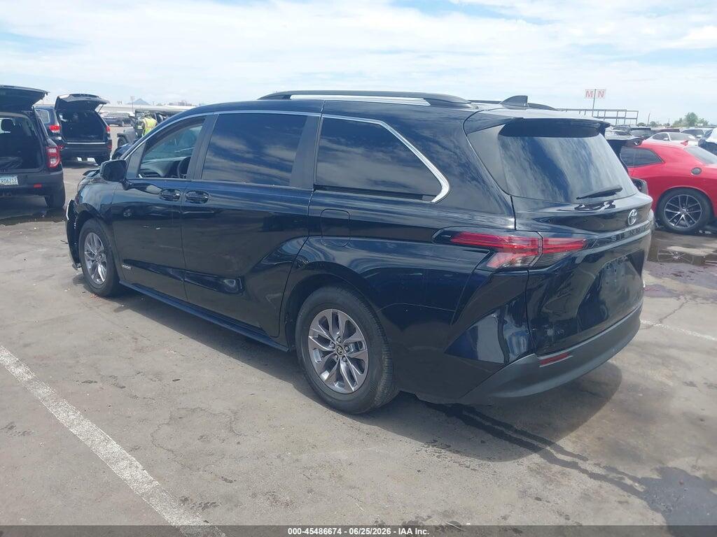 5TDKRKEC8MS037247 2021 TOYOTA SIENNA photo no. 3