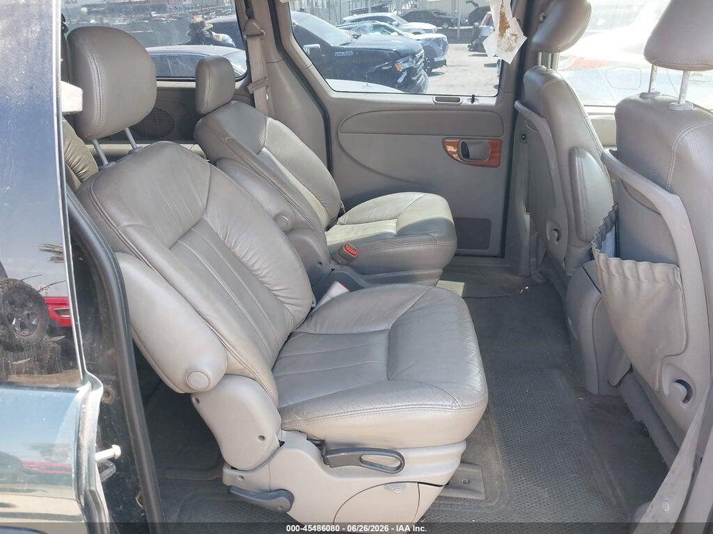 2C8GP54L81R155039 2001 CHRYSLER TOWN & COUNTRY photo no. 8